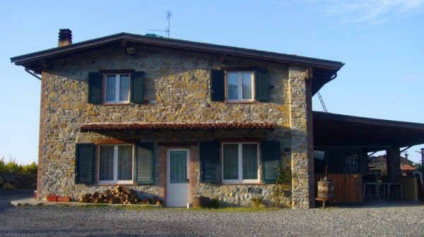 Visiting La Madre Pietra Farmhouse in Travo, Emilia Romagna Region - La madre pietra travo 1